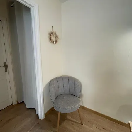Apartment L'olive- Centre Ardres- Fibre- 2 Lits